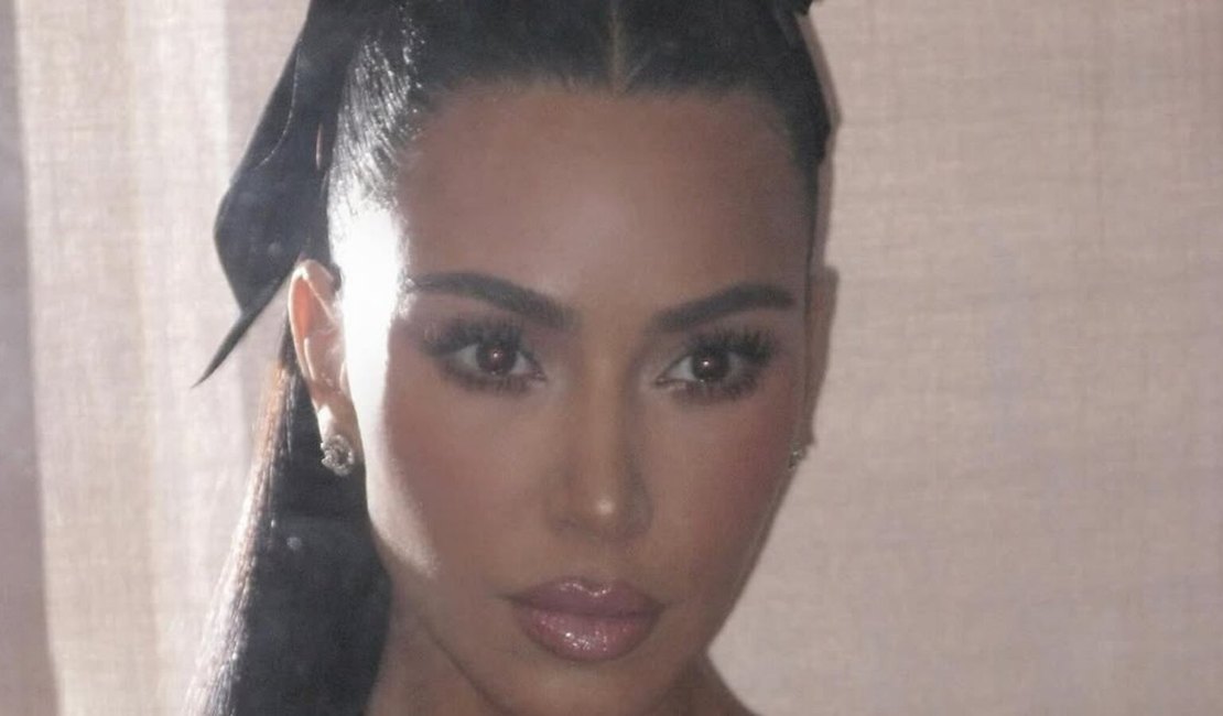 Kim Kardashian disse a assaltantes que precisava viver, segundo estilista