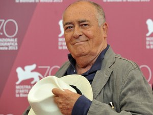 Morre aos 77 anos, diretor de filme polêmico, Bernardo Bertolucci