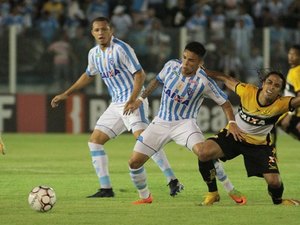 SÉRIE B: Oeste cola no G4, CRB se complica, Figueirense e Paysandu respiram