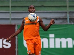 Zagueiro Wellington Carvalho e volante Marcelo são contratados pelo CRB para Série B