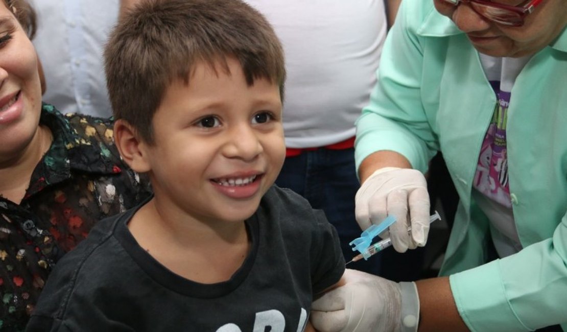 Alagoas atinge 94,8% da cobertura de vacinação contra polio e sarampo