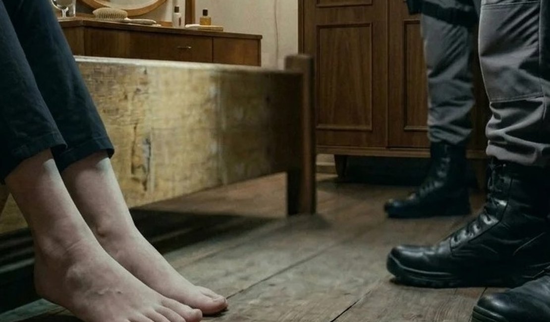 Mulher é encontrada ensanguentada em cima da cama após ataque de ex-marido em Maceió