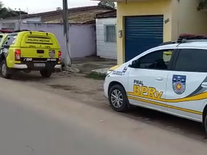 [Vídeo] Jovem é preso após praticar 'racha' com moto em Feira Grande