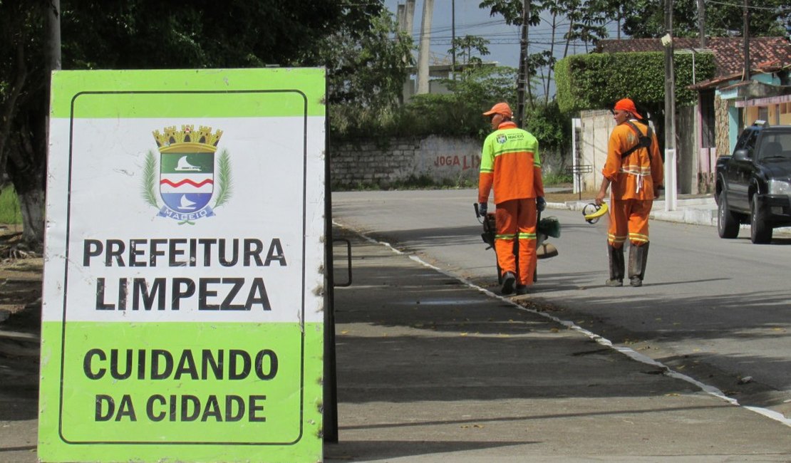 Mais de mil toneladas de lixo são recolhidas no Carnaval de Maceió