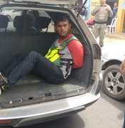 Mototaxista clandestino fura bloqueio de blitz e é preso após perseguição policial