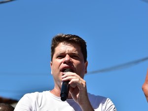 Davi Davino Filho propõe qualificação de jovens e expansão dos serviços de saúde no Sertão