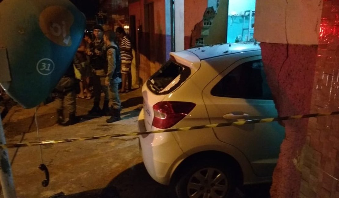 Suspeito de assaltos morre em troca de tiros com a polícia em Maceió