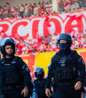 Jogo entre CRB e Figueirense terá esquema especial com cerca de 170 policiais