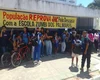 Pais e alunos protestam contra precariedade na Escola Zumbi dos Palmares em Maceió