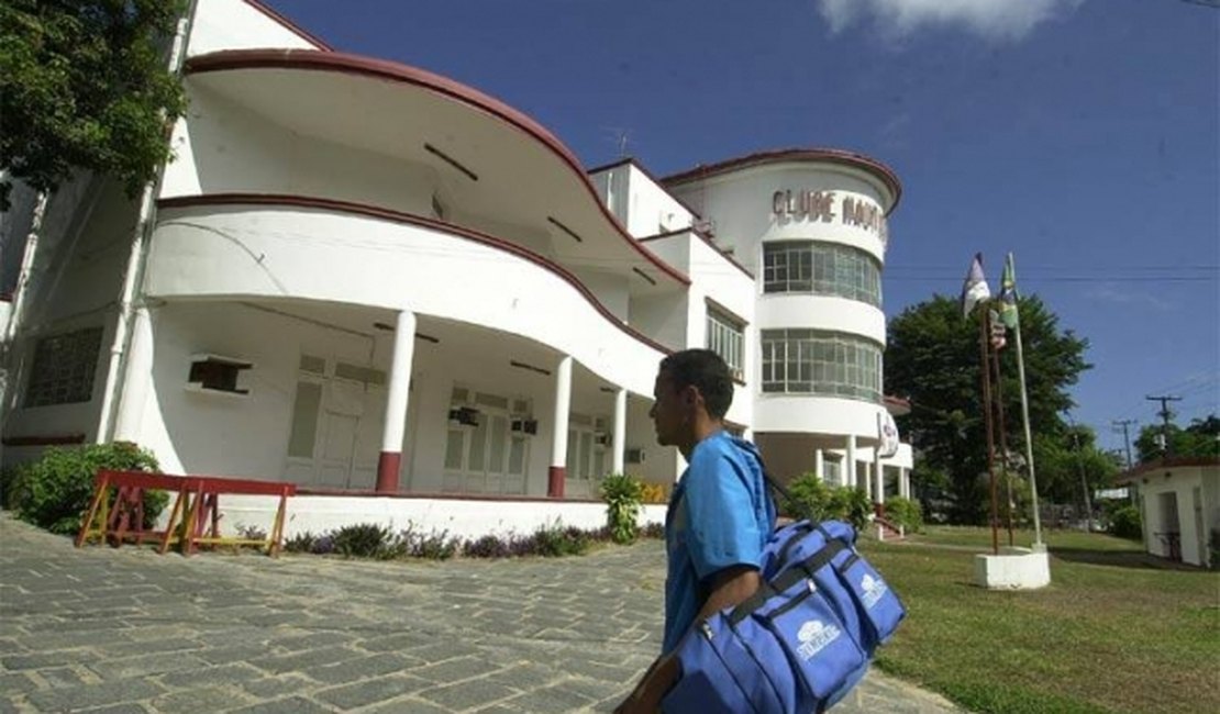 Sede do Náutico junto com estádio vai a leilão pela terceira vez