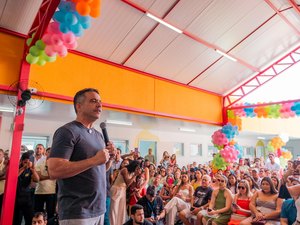 Paulo Dantas entrega a 67ª Creche Cria, em Maribondo