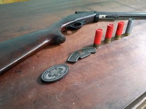 Espingarda 12 é apreendida na zona rural de Arapiraca