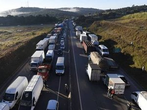 Caminhoneiros divergem sobre protesto em defesa do governo