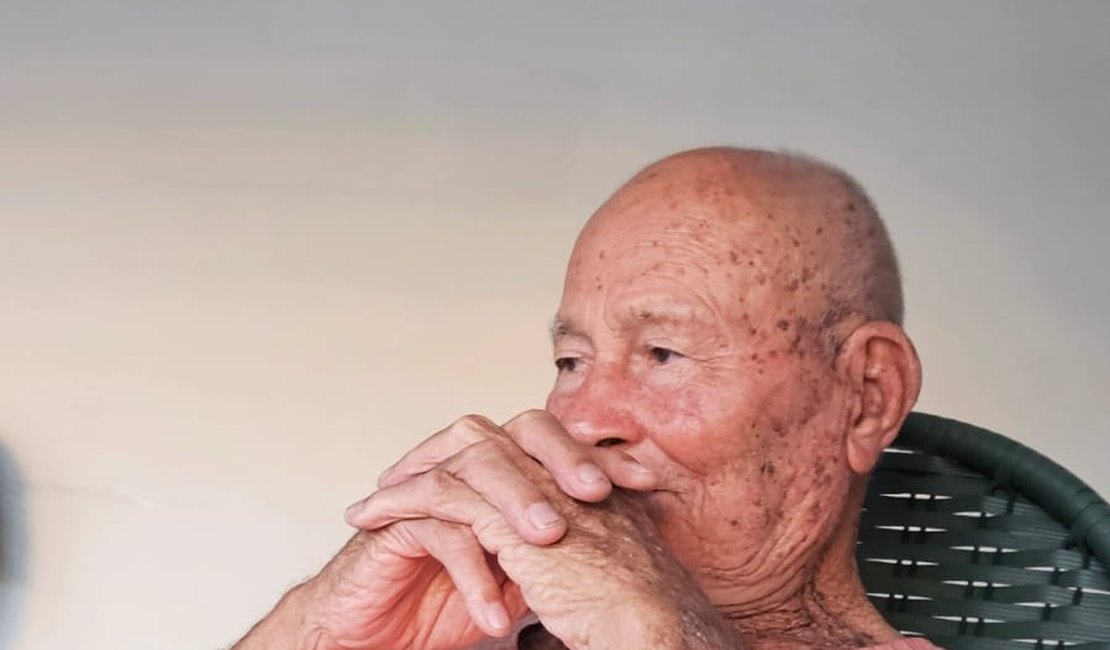 Prefeitura de Palmeira suspende Natal de Luzes 2025 após morte do pai da secretária de Educação