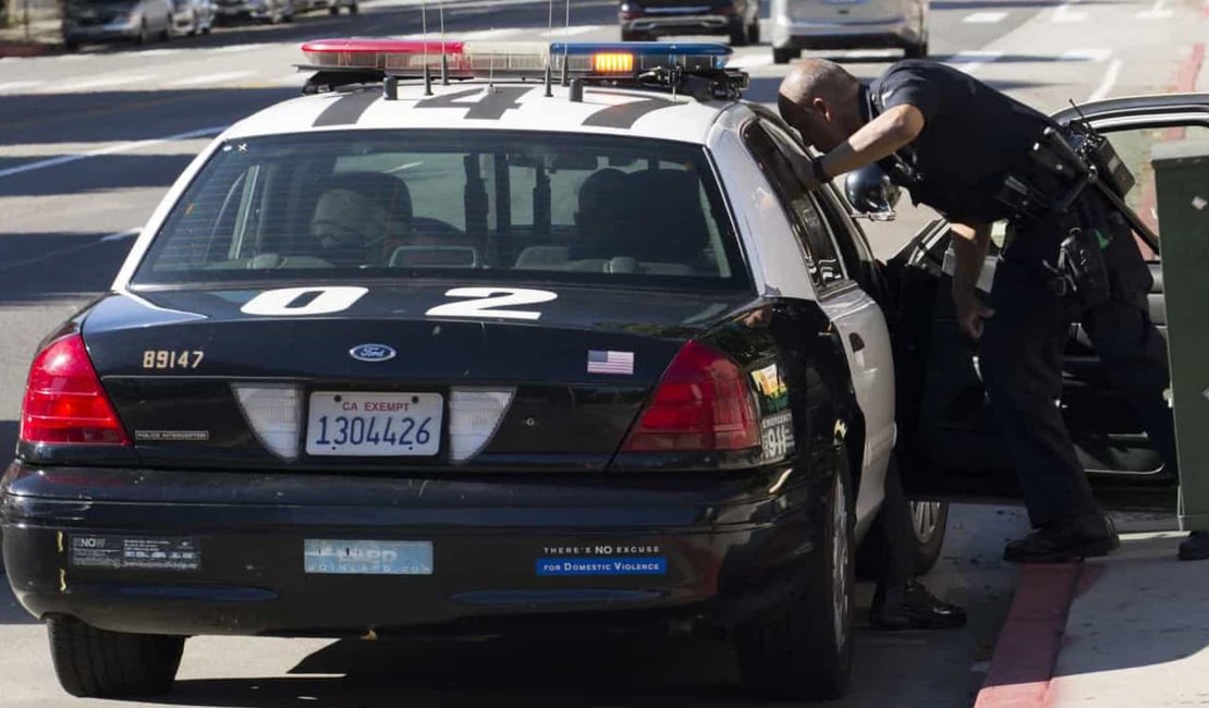 Policial poderá ser preso nos EUA por acariciar cadáver de mulher