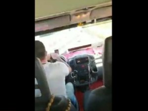 [Vídeo] Transportadores complementares brigam entre si pelo valor da passagem em Campo Alegre