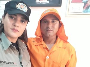 Ex-doméstica usou livros resgatados do lixo para fazer faculdade e virar PM