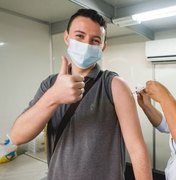 Prefeitura de Maceió bate recorde de vacinação e mantém Corujões