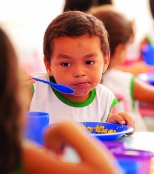 Semed divulga edital de chamada pública para fornecimento de alimentação escolar