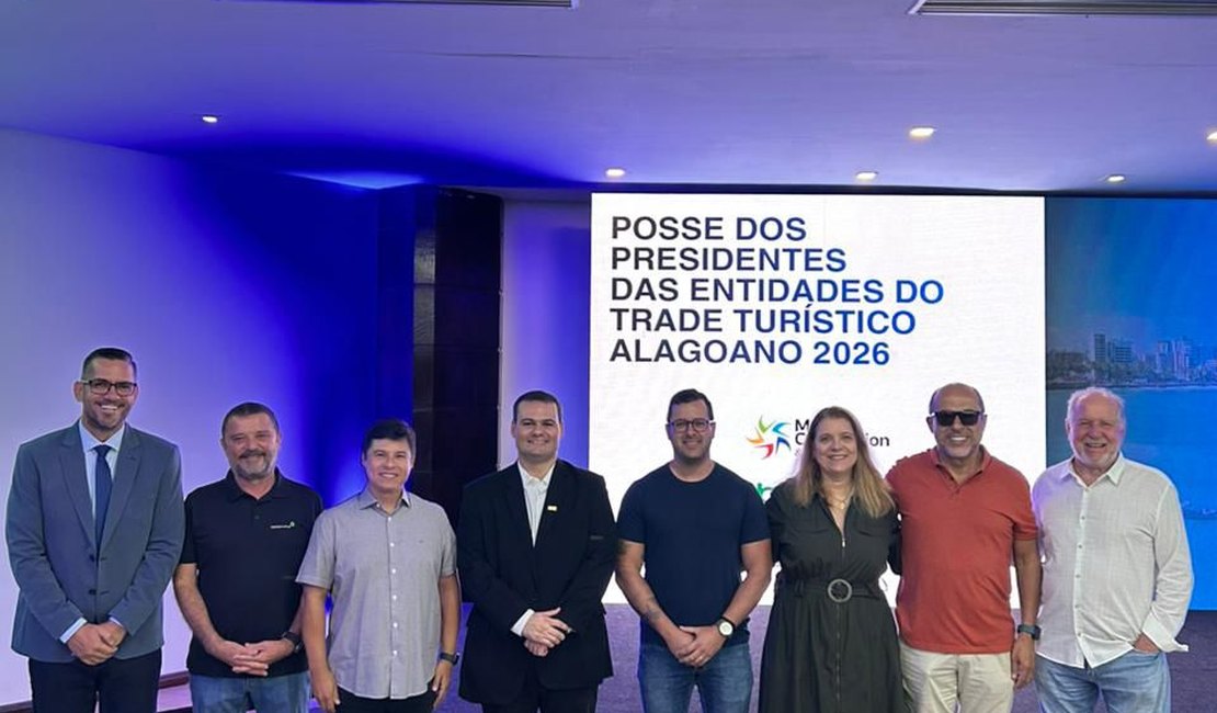 Leonardo Dias destaca ações para fortalecer o turismo alagoano durante posse de novos presidentes do trade turístico