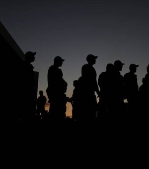 Suicídio mata mais policiais do que confrontos em Alagoas, segundo pesquisa
