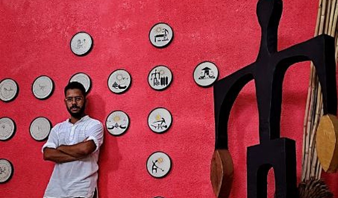 Obras que retraram cultura fumageira e popular de Arapiraca ganham espaço na Fenearte, em PE