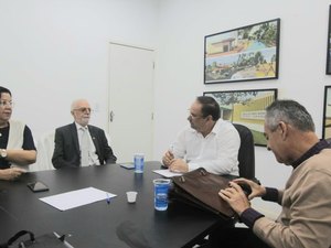 Prefeitura de Arapiraca repassa R$ 4,2 milhões para Hospital Regional, Pestalozzi e Apae