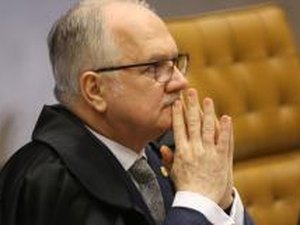 Supremo manda reforçar segurança de Fachin depois de ministro relatar ameaças