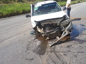 [Vídeo] Colisão entre carros deixa feridos na BR 101 em São Sebastião