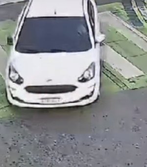 Perseguição policial em Maceió termina com dupla presa por roubo a motorista de aplicativo