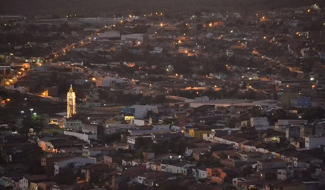 Idoso atropelado enquanto pedalava na BR-316 morre após dar entrada em hospital no Sertão