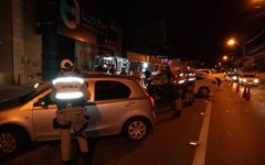 Blitz ocorreu na Av. Dona Constança de Góes Monteiro
