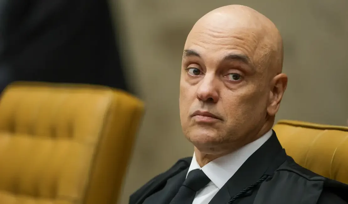 Moraes aumenta restrição para voos de drones na casa de Bolsonaro