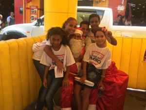 Projeto 'Na Nossa Rua Tem' e Revista Class Magazine promovem Natal Solidário 