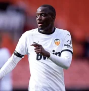 Jogadores do Valencia abandonam jogo contra o Cádiz após zagueiro relatar ofensa racista
