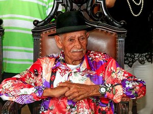 Mestre do Guerreiro, Laurentino morre após 60 anos dedicados à cultura alagoana