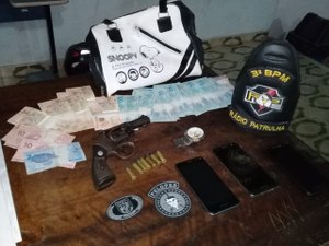 [Vídeo] Funcionários são mantidos reféns mas polícia surpreende assaltantes