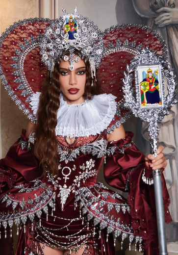 Anitta fala sobre ser escolhida como rainha de bateria da Grande Rio
