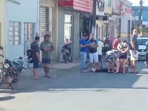 Jovem fica gravemente ferida após cair de motocicleta no bairro Eldorado, em Arapiraca