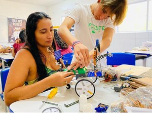 Prefeitura promove capacitação em robótica para professores de Matriz de Camaragibe