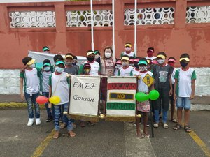 Estudantes de Porto Calvo fazem caminhada sobre respeito no trânsito