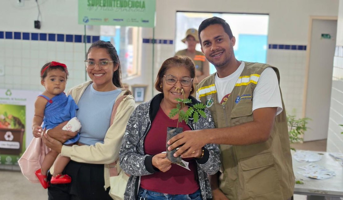 Arapiraca Verde Itinerante leva serviços e aproxima população de ações ambientais