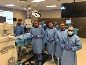 Cirurgia de coluna pode ser minimamente invasiva, diz neurocirurgião 