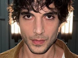 Fiuk aparece com rosto machucado após polêmica com música sobre o pai