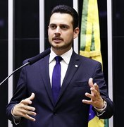 Nivaldo Albuquerque reage a críticas sobre vaga de Paulão e defende combate a fraudes