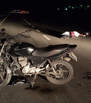 Acidente entre carro e motos deixa duas vítimas fatais na Barra de São Miguel