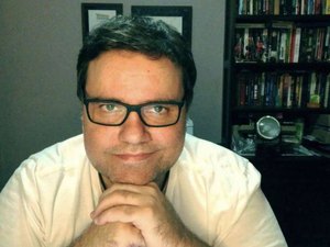 Morre Rodrigo Rodrigues após complicações do coronavírus