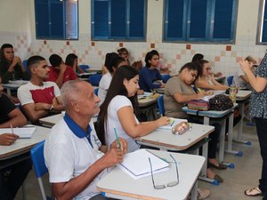 Educação oferece mais de 1.200 vagas em cursos do Pronatec FIC