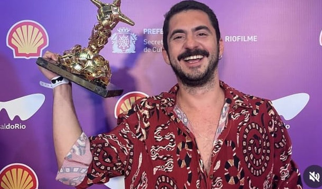 Arthur Costa, de Arapiraca, celebra conquista histórica do Globo de Ouro com “O Agente Secreto”