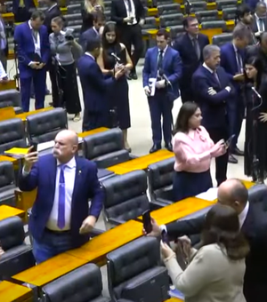 Em derrota para governo, Câmara derruba aumento do IOF; Senado ainda votará